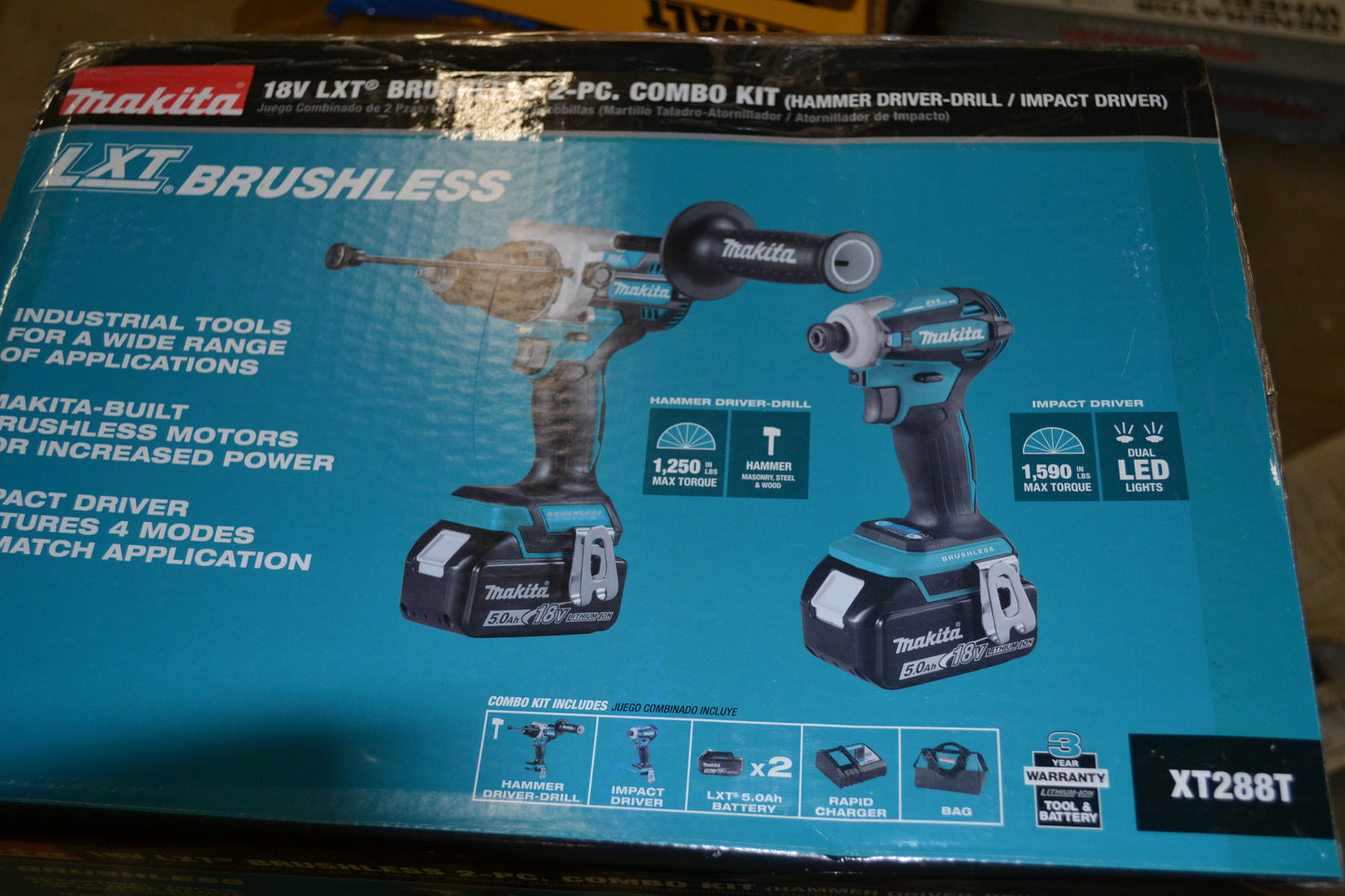 Makita 18V Cordless Hammer Drill & Impact Driver Combo Kit